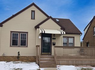 1421 S 21st St, Manitowoc, WI 54220