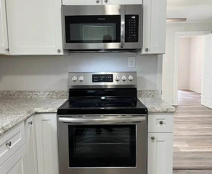 1710 Freeman St SE #A — Photo 3