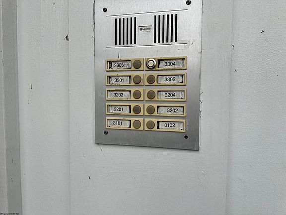 4th image of 3204 Mountain View Mnr