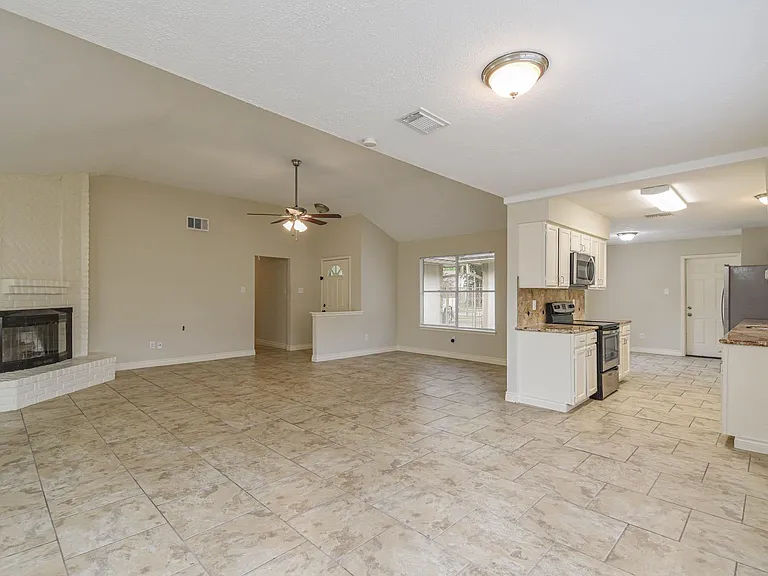 4922 Bridgemont Ln — Photo 5