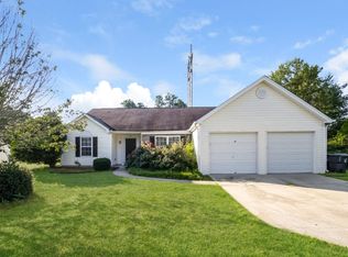 425 Crested View Dr, Loganville, GA 30052