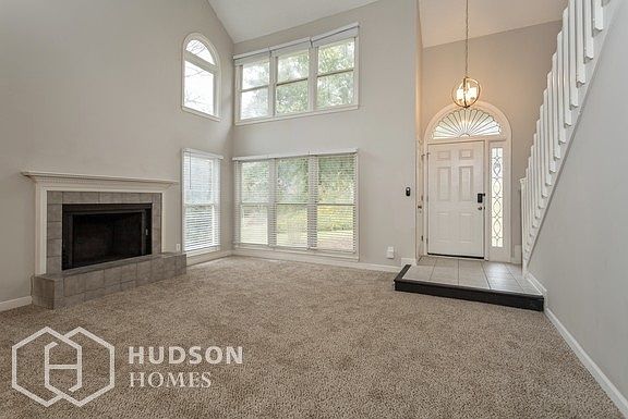 Hudson Homes Management - Living Room