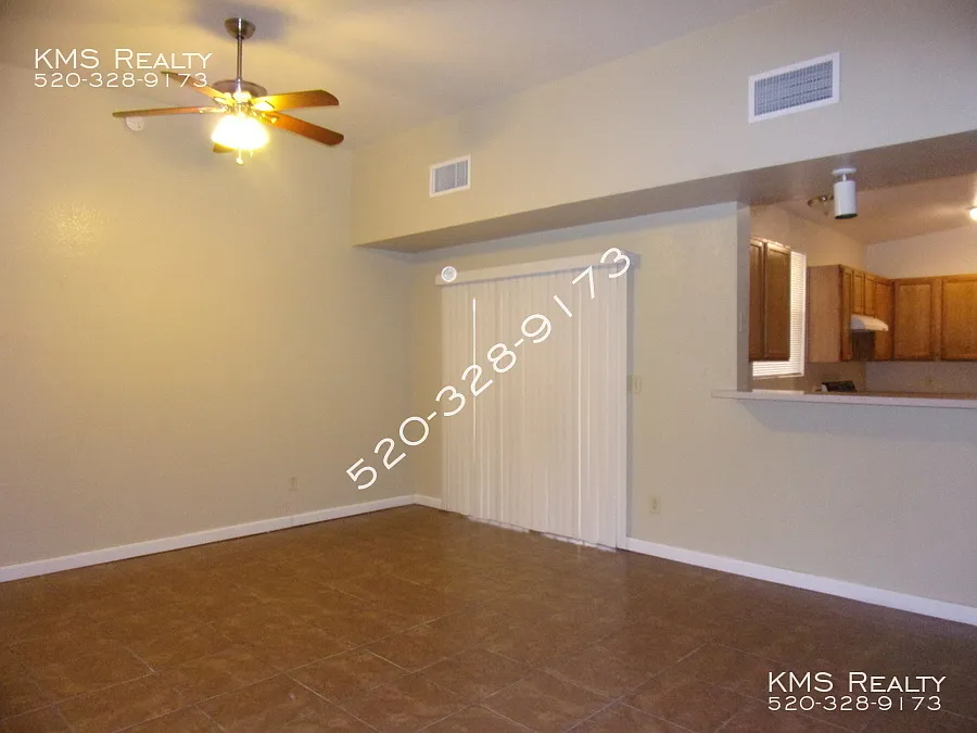 3 Bedroom 2 Bath- 2879 N Tolman Drive-Owner/Agent — Photo 4