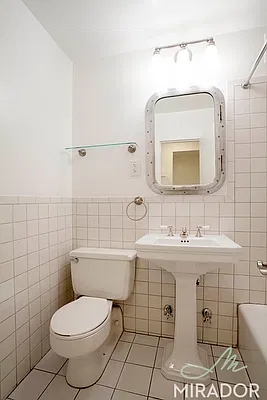 Rented by Mirador Real Estate | media 4