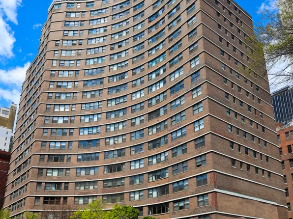 225 East 36th Street image 9 of 19