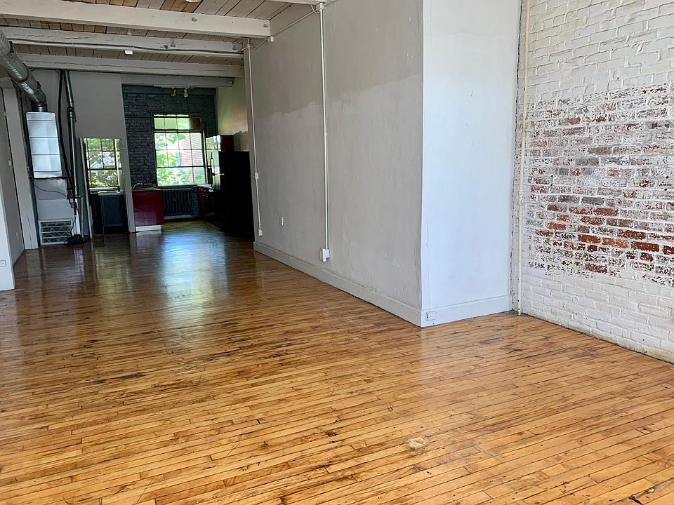 1st image of 14 W Harvey St #2W