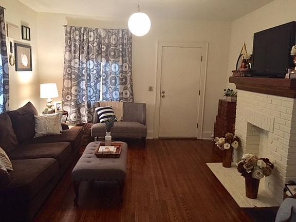 5th image of 4226 Broadway St