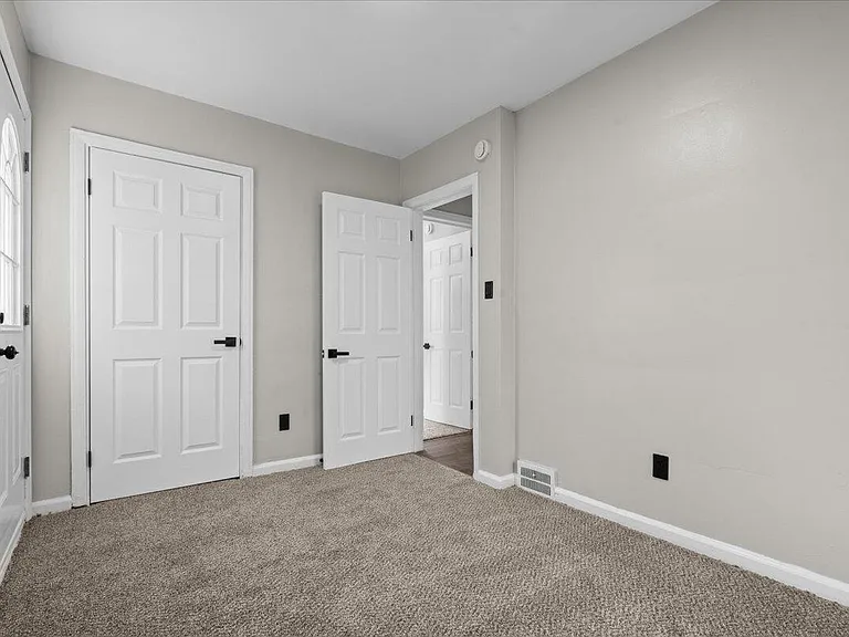 10042 Grayton St — Photo 16