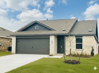 2048 Stable Ln, Aubrey, TX 76227