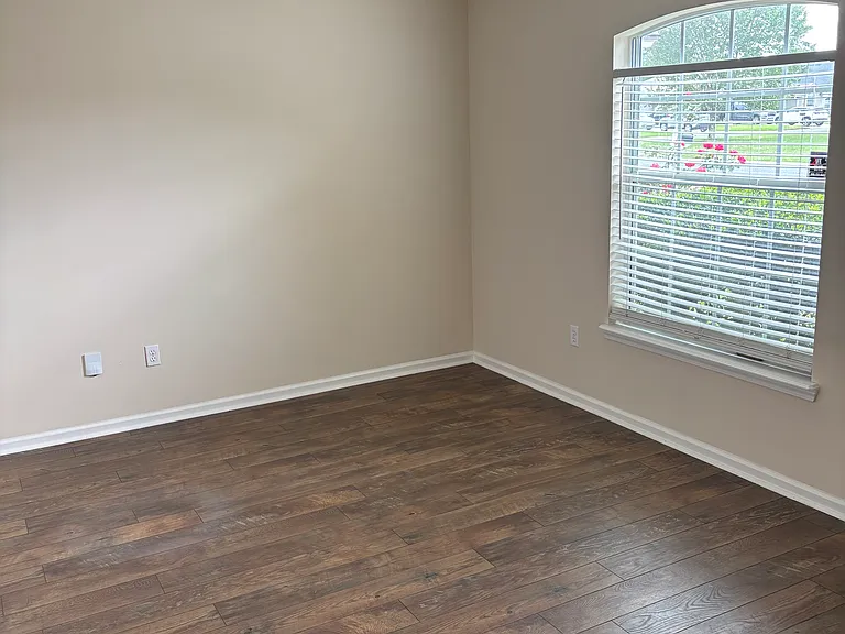 31025 Grassy Parke Dr — Photo 8