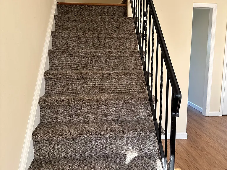 124 Stuart Ave #B — Photo 6