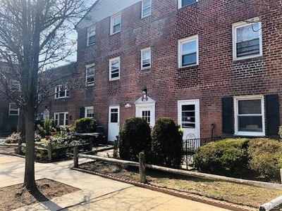 8 Leewood Cir APT 3R, Eastchester, NY, 10709