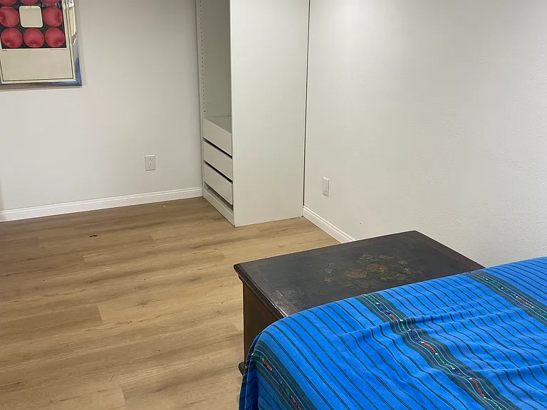 2715 Brighton Ave #1/4 — Photo 3