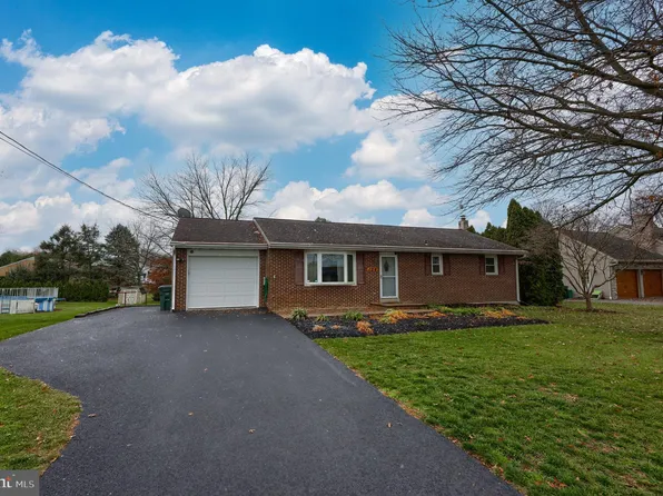 124 Zooks Mill Rd, Ephrata, PA 17522