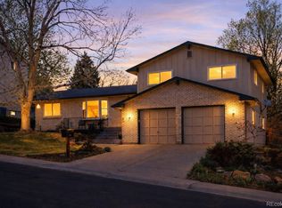 2372 S Holland St, Lakewood, CO 80227