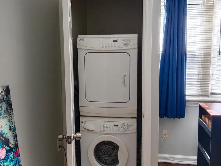 1120 Holbrook Ter NE #3 — Photo 7