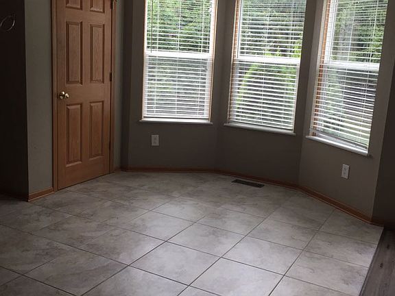 3rd image of 9345 Prestwick Green Dr