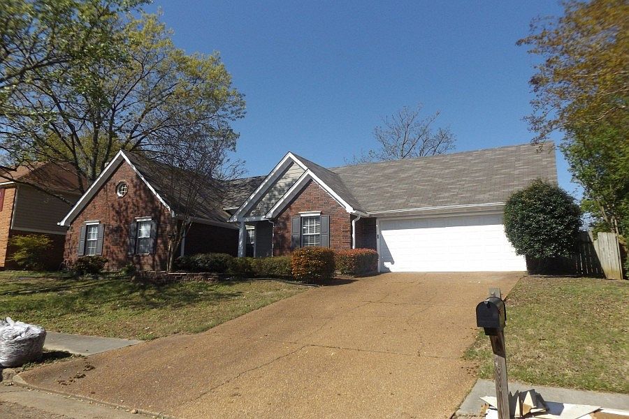 1st image of 5447 Autumn Brook Dr