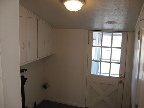 3rd image of 1019 E Crown Ave #A