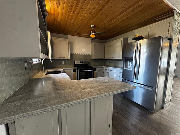 5th image of 714 W Kraus St