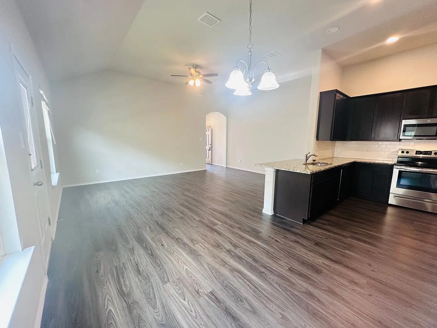 9224 Canyon Bend — Photo 3