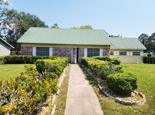 4949 Belfair Ct, Moss Point, MS 39563