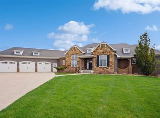 2492 55th St, Vinton, IA 52349