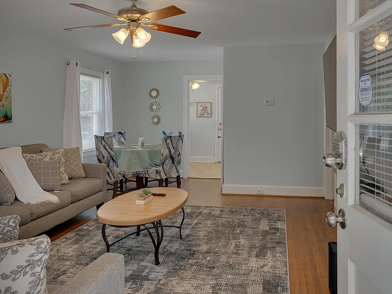 814 N Buchanan Blvd #B — Photo 1