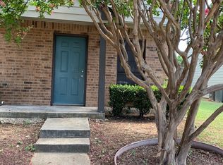 630 W Collins St, Denton, TX 76201