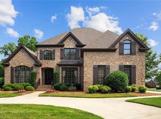 1062 Salem Village Ln, Clemmons, NC 27012