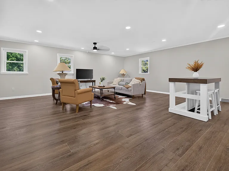 125 Todd St — Photo 9