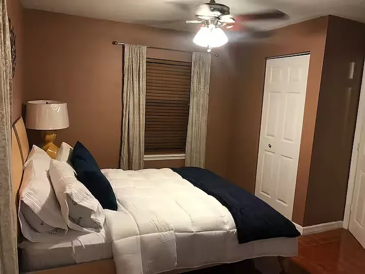 Studio, 600 sqft, $1,500 — Photo 4