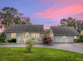 3421 Lee Ave, Gurnee, IL 60031