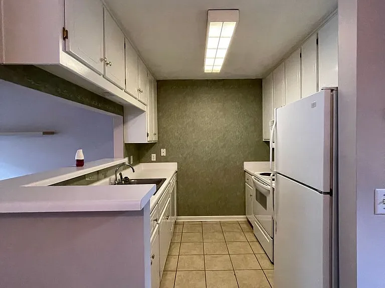 112 Foxchase Ln — Photo 5