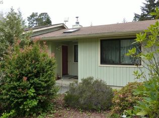 89034 Sea Lion Dr, Florence, OR 97439