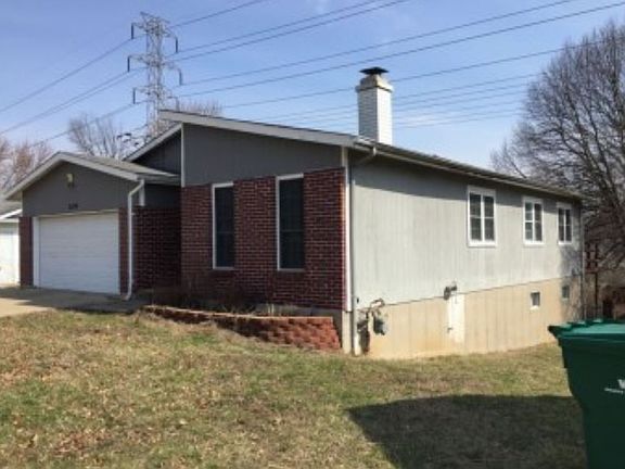 3rd image of 11330 Red River Dr