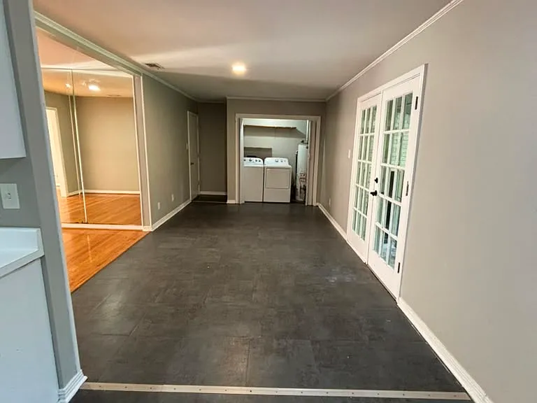 320 Vanderbilt Dr — Photo 5
