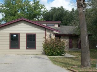 1208 W Main St, Alice, TX 78332