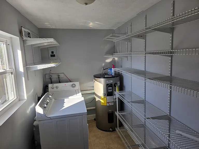 5260 Midway Dr — Photo 12