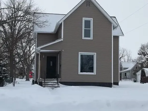 706 W Church St, Marshalltown, IA 50158