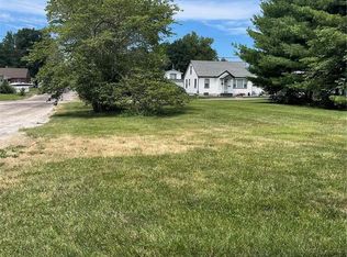 220 W Harrison St, Millstadt, IL