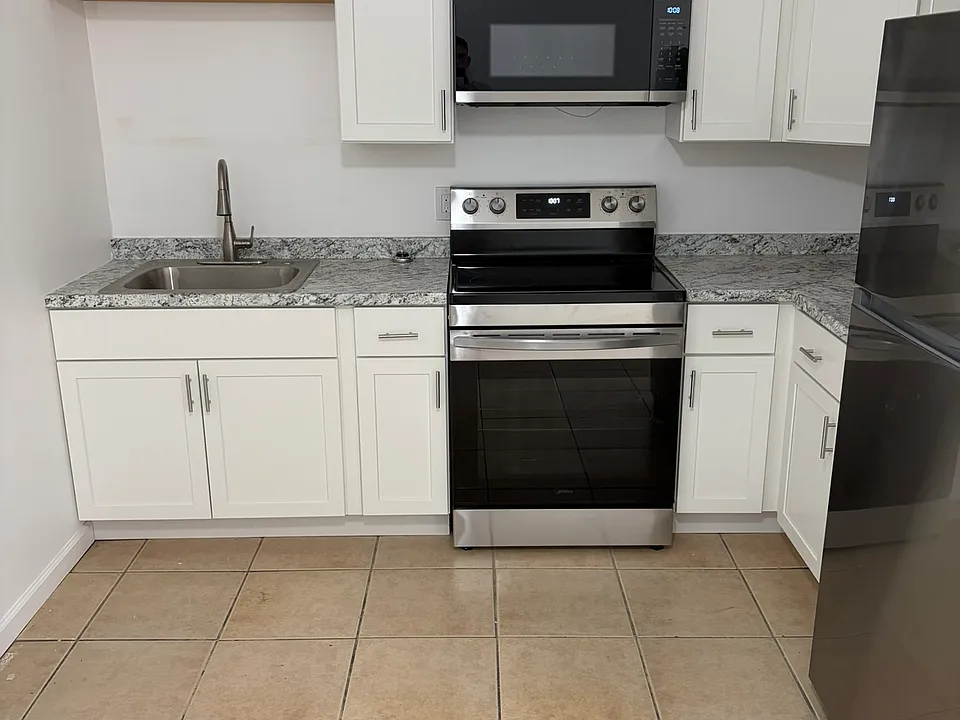 2605 SE Bonita St #2605