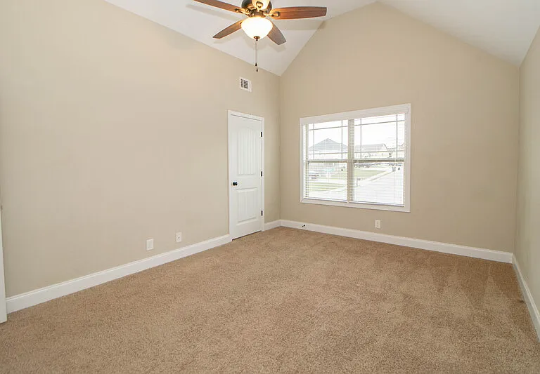 3338 N Henderson Way — Photo 11