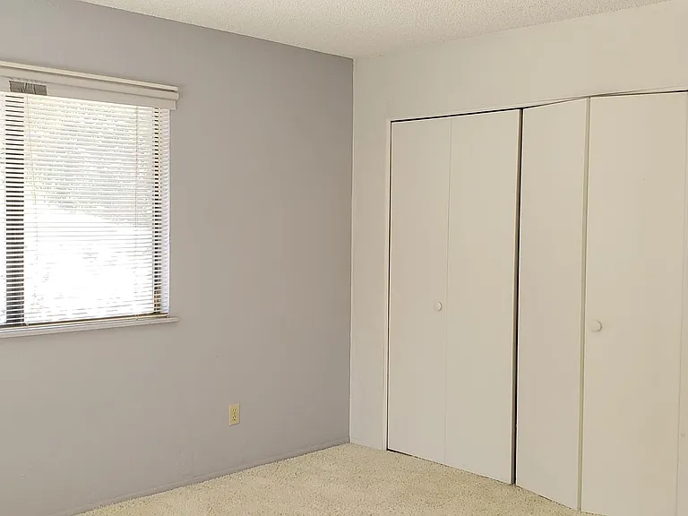 1602 Luna Ct — Photo 29