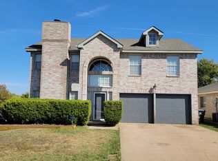 6001 Fenwick Ln, Arlington, TX 76018