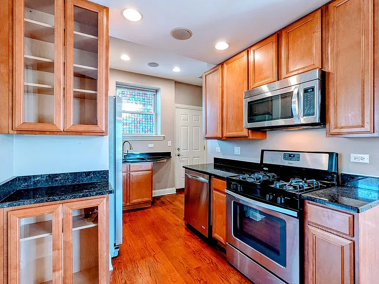 6146 N Ravenswood Ave #3E — Photo 10