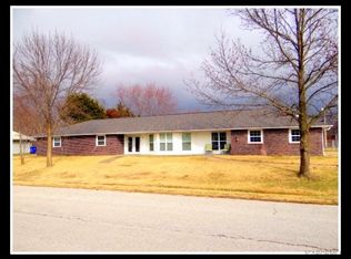 125 Spalding Rd, Holts Summit, MO 65043