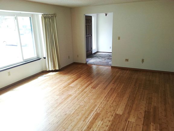 5th image of 1429 Vista Dr