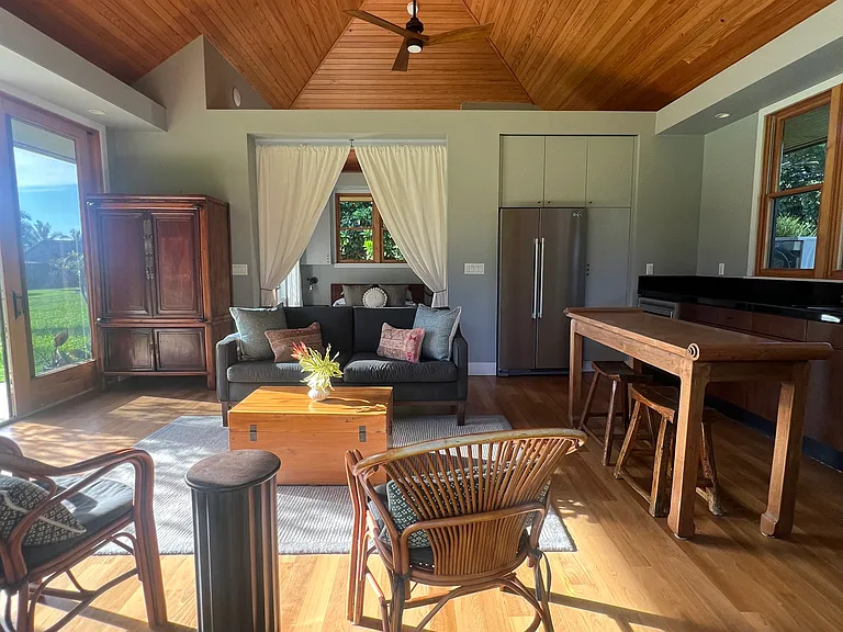 5792 Kahiliholo Rd #1 — Photo 3