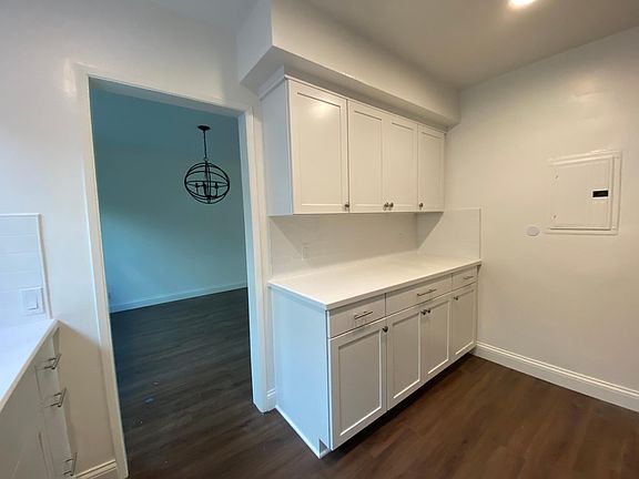 2nd image of 1138 23rd St #B
